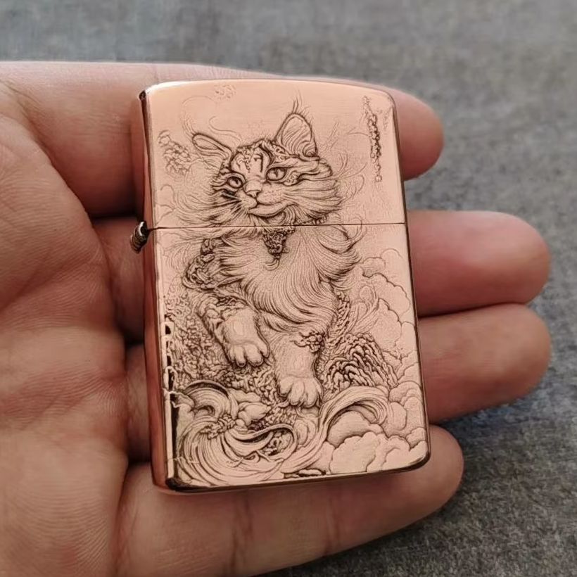 Vintage Collectible Lighters - Медная газовая зажигалка с тисненым изображением