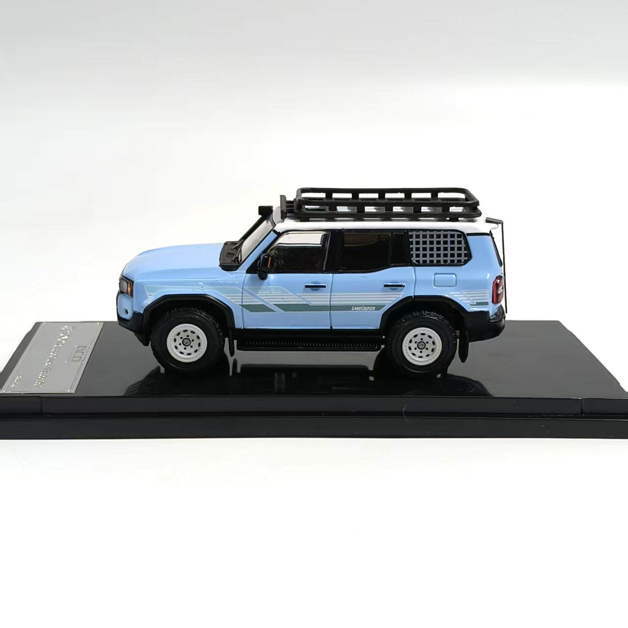 Модель автомобиля Diecast DCM  – обзор и цена Vintage Collectibles
